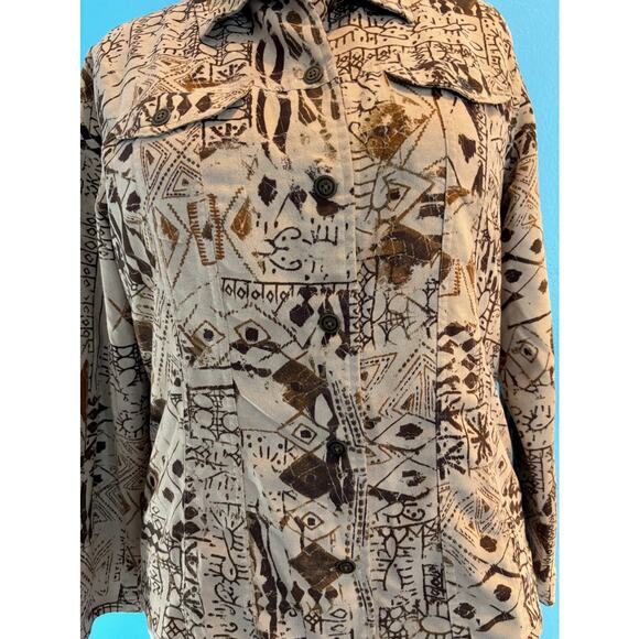 Chico's Short Jacket Soft Faux Suede Feel Petroglyph Graphics 2 Pockets 2 L 12 - Picture 4 of 6